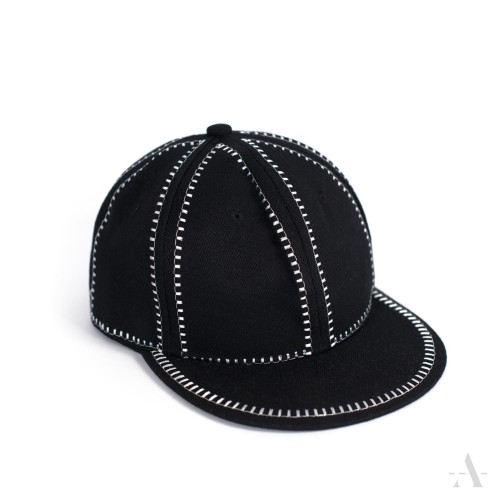 Czapka daszek letnia W cieniu podróży czarna fullcap unisex